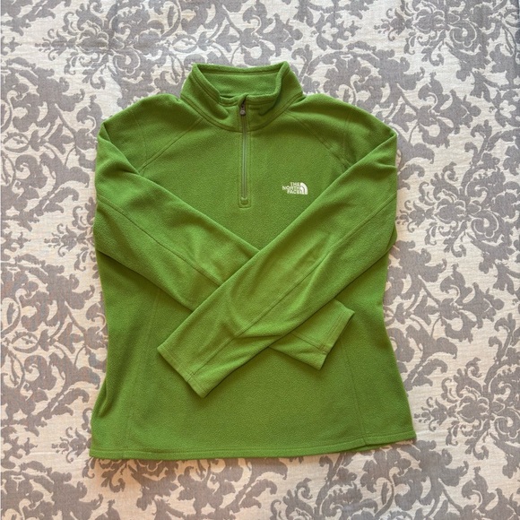 The North Face Women's Vibrant Green 1/4 Zip Fleece Jacket - Picture 3 of 4